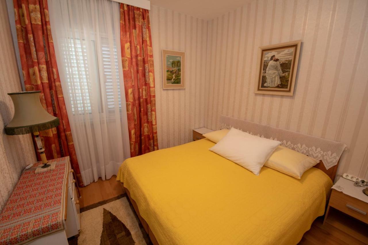 Apartmani Gojevic Vodice Bagian luar foto