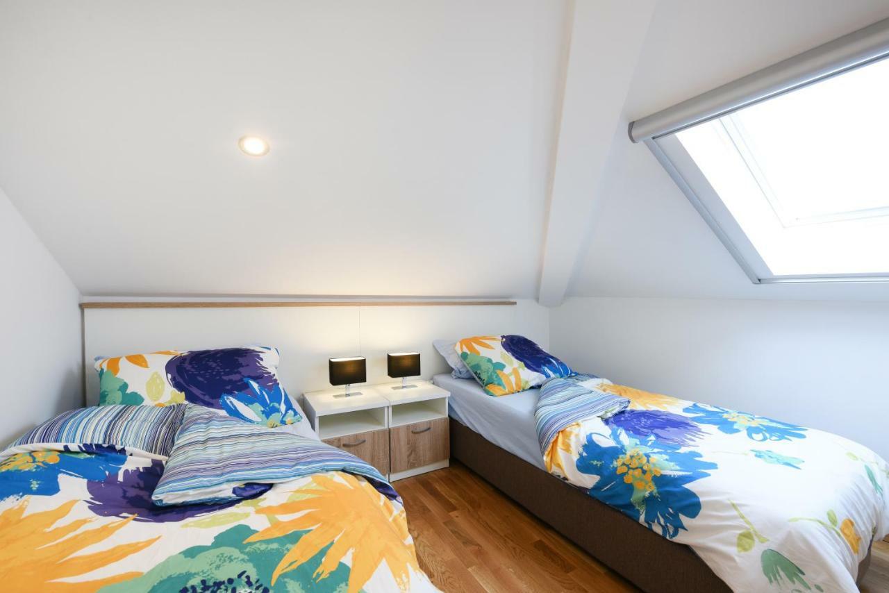 Apartmani Gojevic Vodice Bagian luar foto